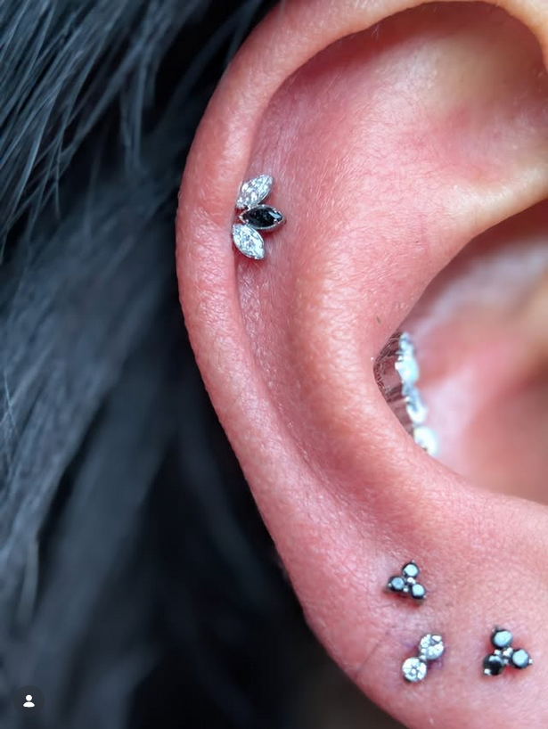 IN STOCK | Black & White Gem Marquise Fan Threadless End | Anatometal Jewelry